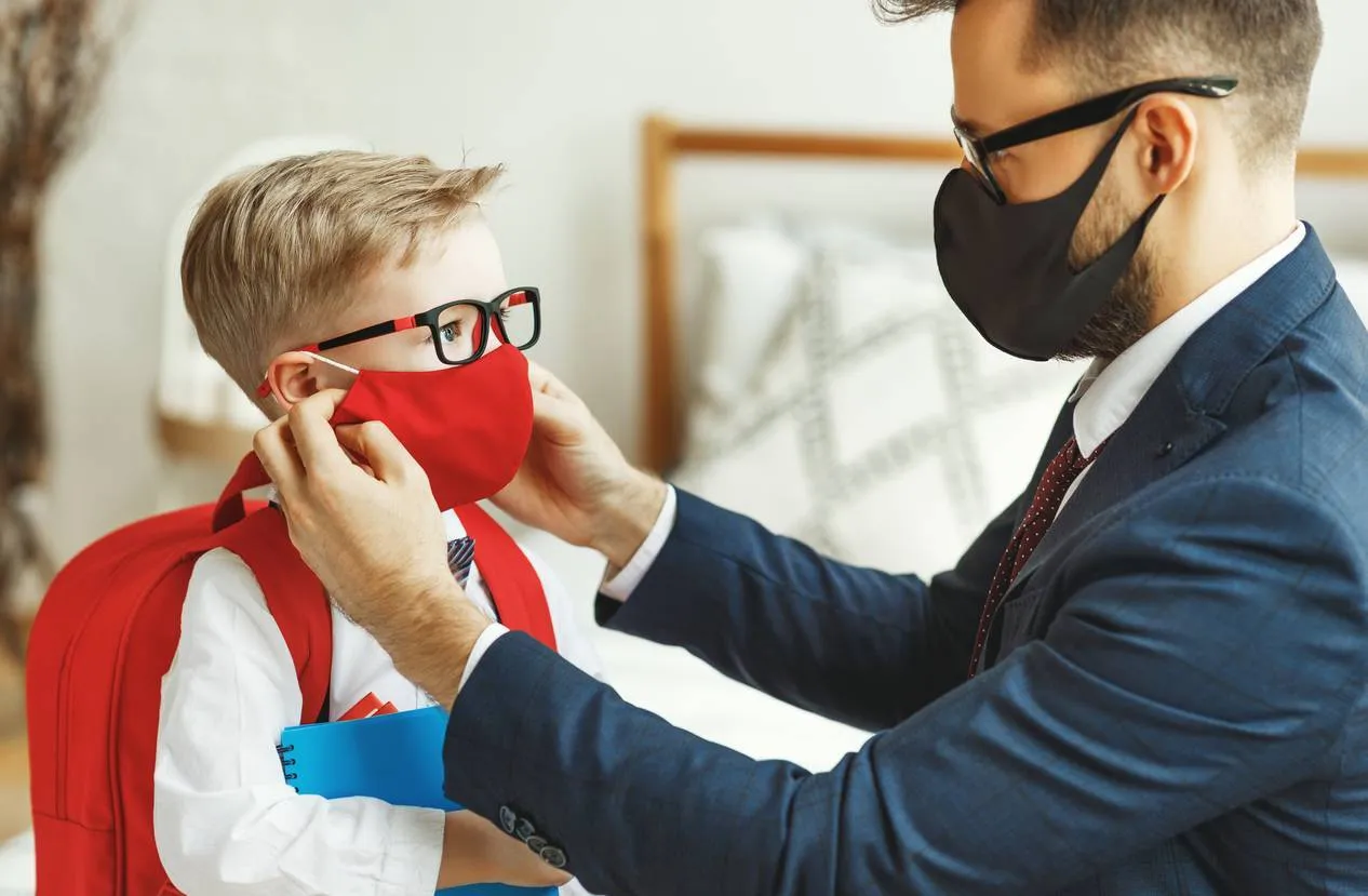Tamponner les affaires de ses enfants