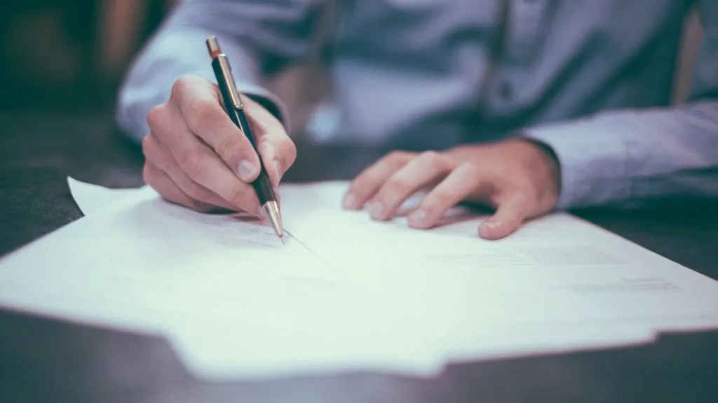 Réussir sa carrière dans les finances grâce à un CV attractif